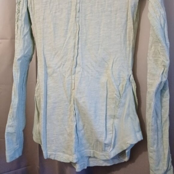 FREE PEOPLE Shell Lace Henley T-shirt Top XS Blue Scoop neck blouse Boho Long Sl - Picture 8 of 9